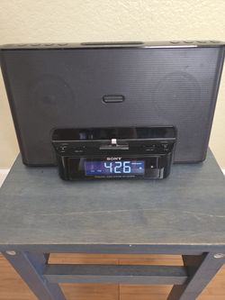 Sony Dream Machine Clock Radio and iPhone Speaker Dock - Remote included