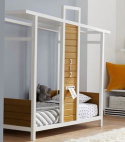 Crate & Kids Tiny House Bed