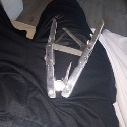 Leatherman Pat Pend Super Tool 200