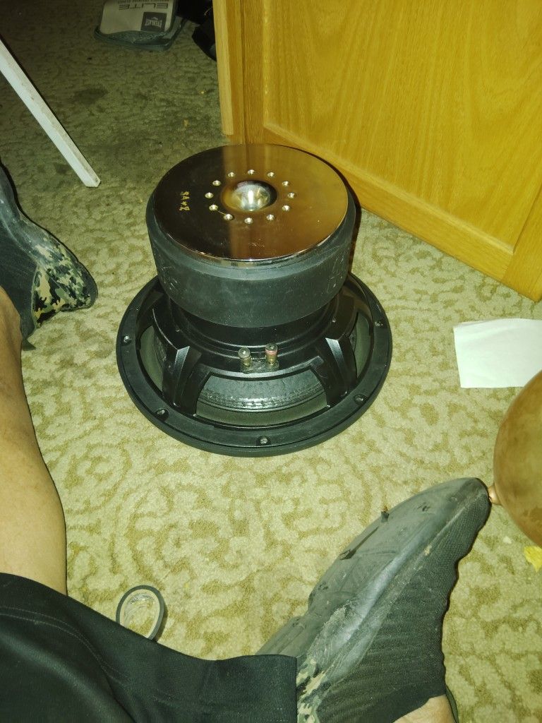 Subwoofer 