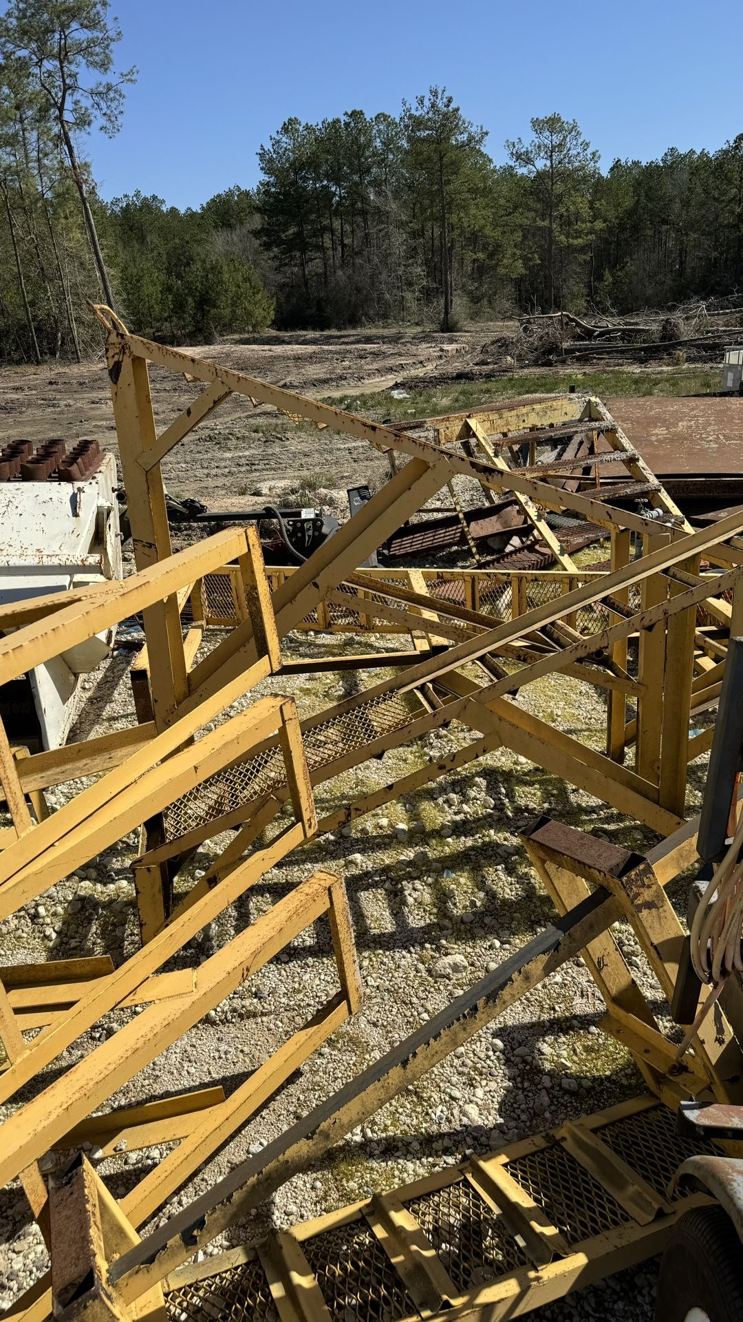 car display stands vertical