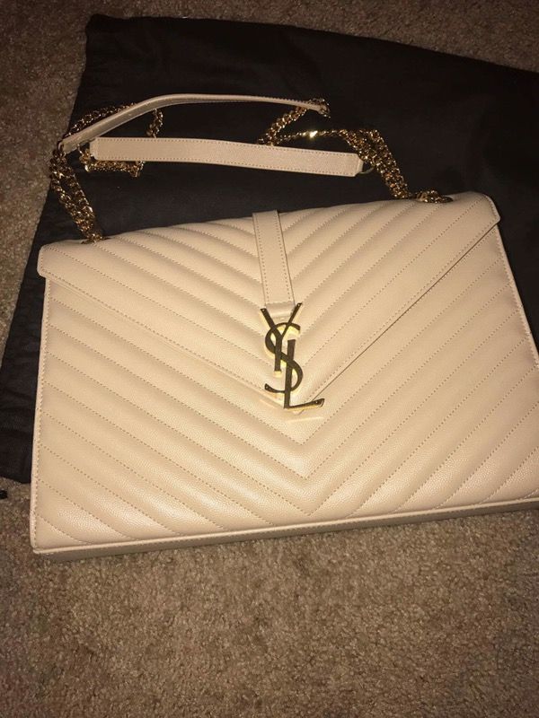 the weekender in beige