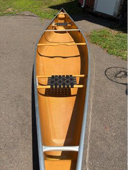 Canoe https://offerup.co/faYXKzQFnY?$deeplink_path=/redirect/