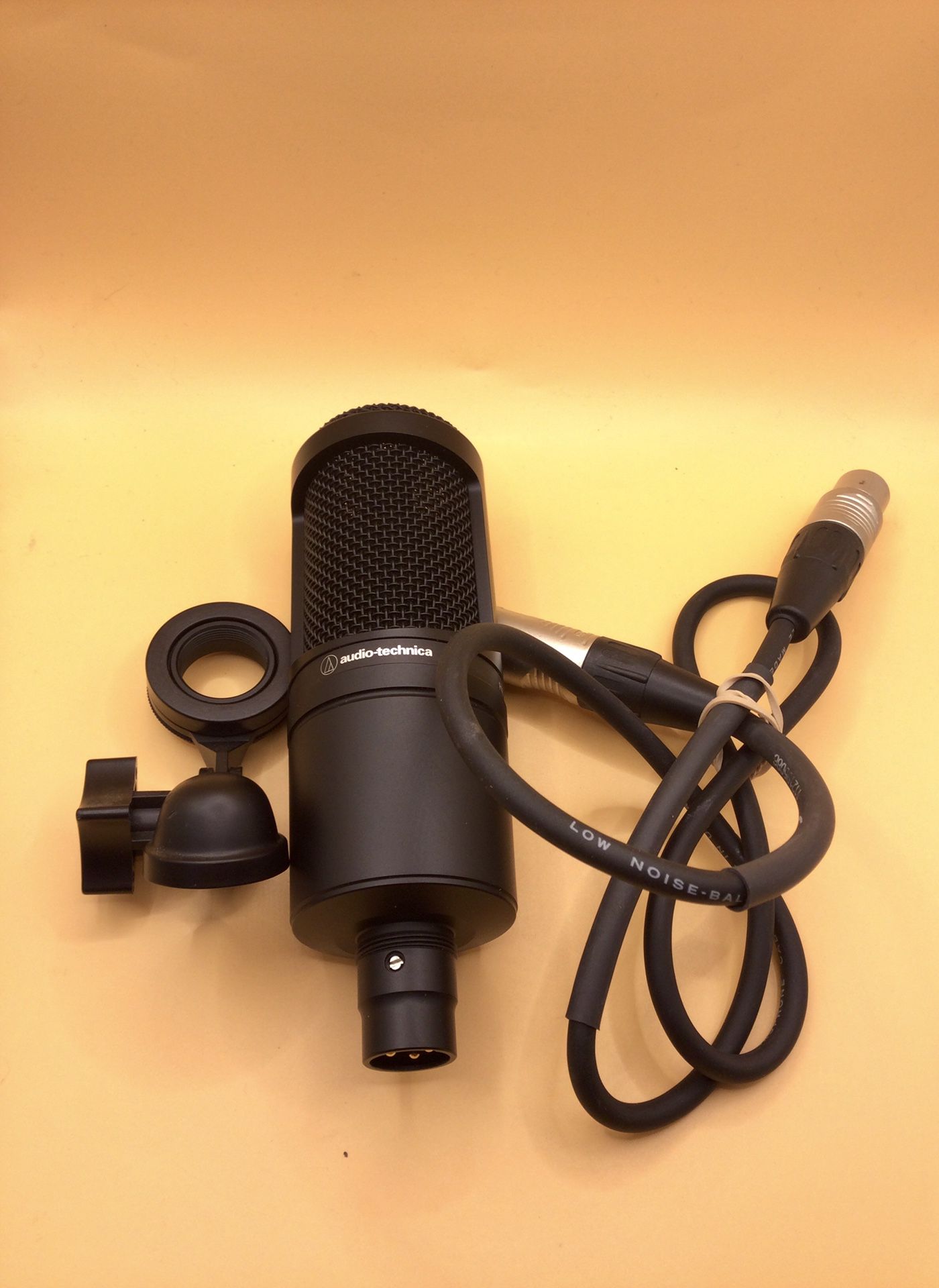Audio Technica P48