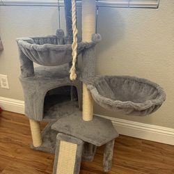 Cat tree