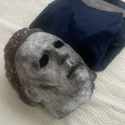 Weathered Halloween Ends | Costume Includes: MASK, KNIFE, JUMPSUIT (L)