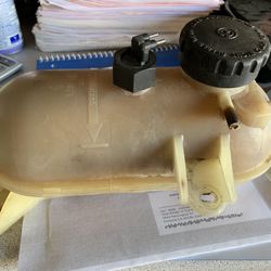 1986 bmw 325. Coolant reservoir only $25