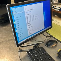 Computer Screens /  GREAT FOR WORKING FROM HOME!! 