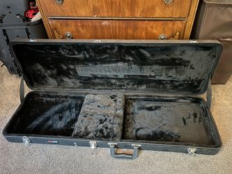 Gator case for Fender Telecaster or Stratocaster