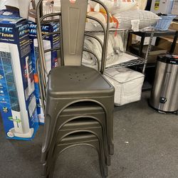 4 Metal Chairs 