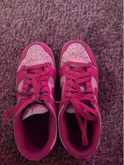 Pink nike dunks