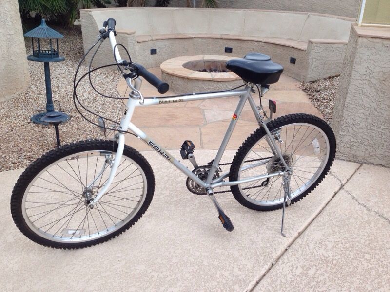 Tall Men's Sekai Bush Pilot Mountain Bike / Bicycle