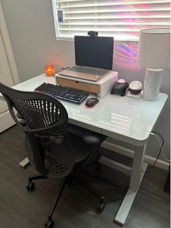 Standing desk