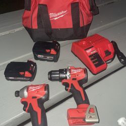 Milwaukee M18 Cordless Impact And Drill Combo