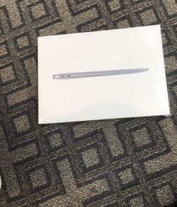 Brandnew MacBook Air 13” Early 2020