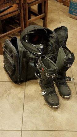Fox F3 riding boots and HJC Helmet