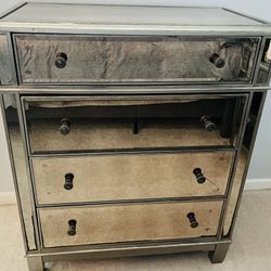 Silver Dresser Medium