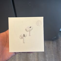 Apple AirPods (2nd Generation) – Fully Working, Clean