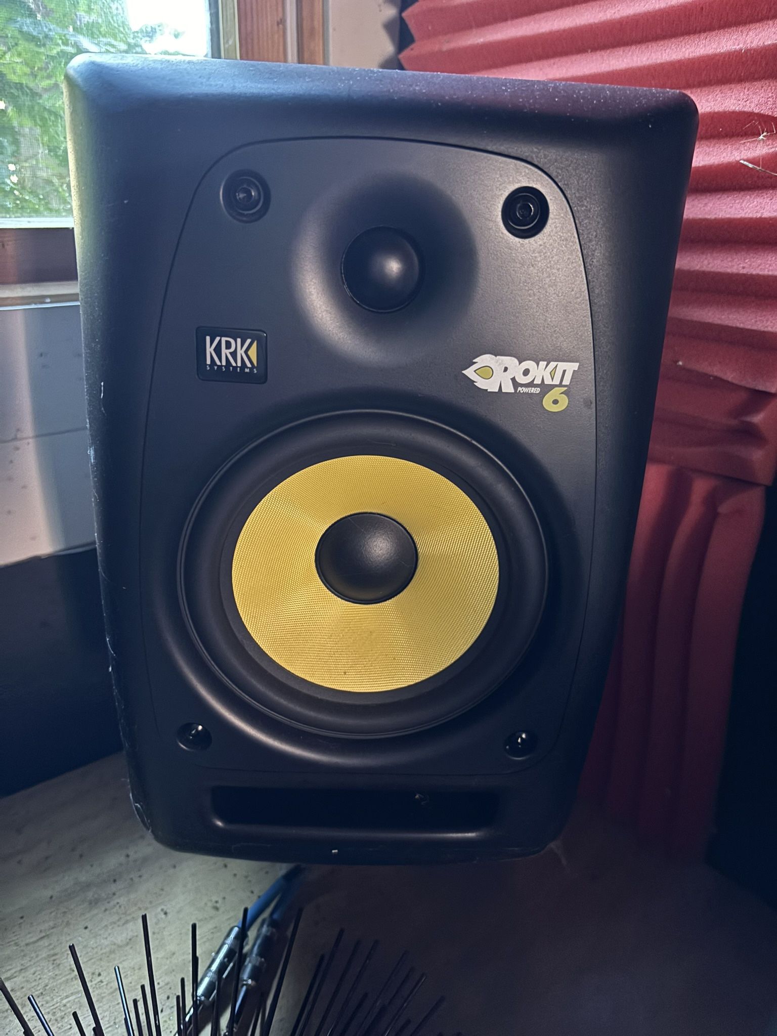 2 KRK Rokit 6 + Rokit 10 Subwoofer 600$