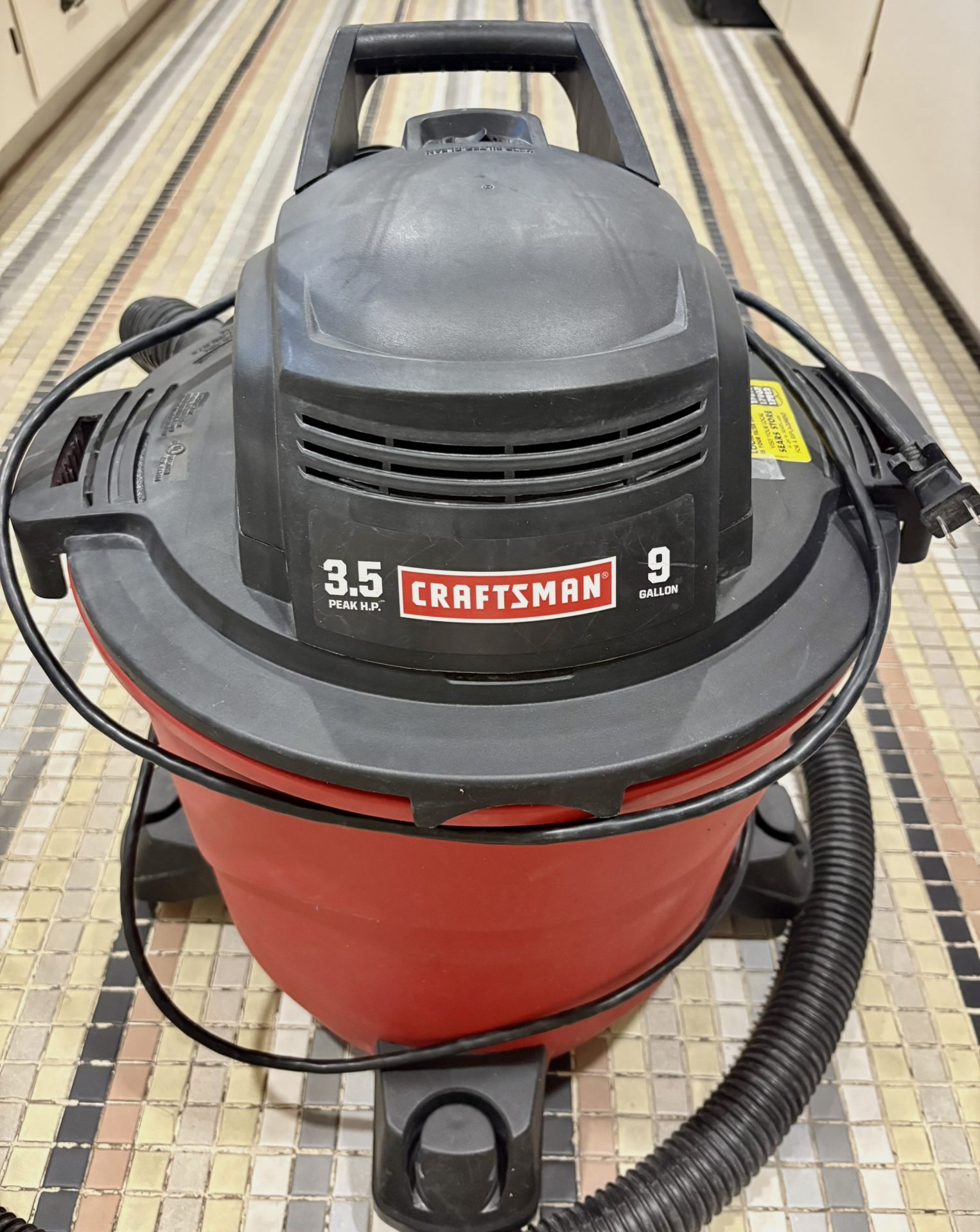 Craftsman 9-gallon Wet/dry Vac