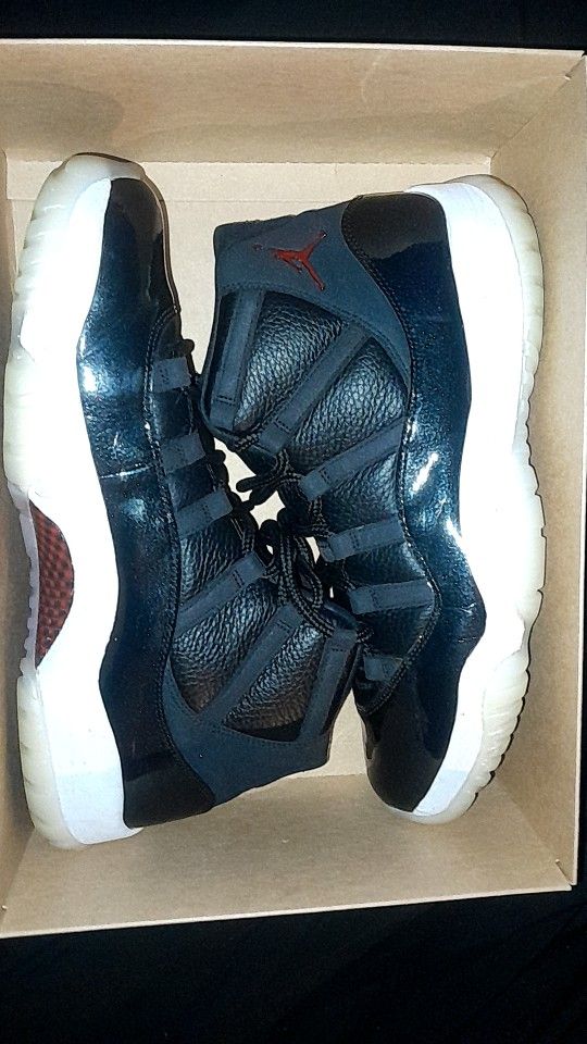 lightly used jordan 11 retro