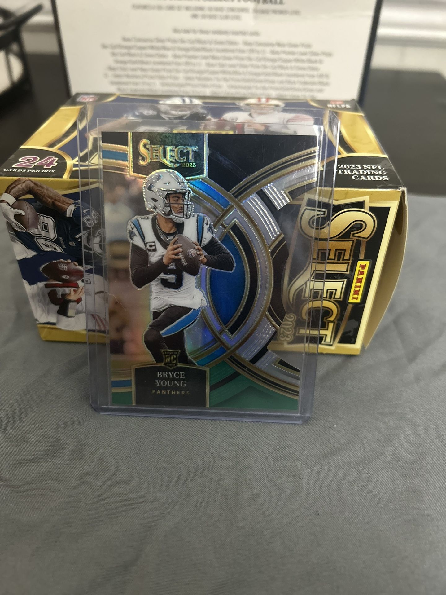2023 Panini Select Bryce Young Black And Green Premier Level Die-Cut Prizm Rookie Card No. 167