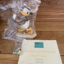 New Disney Donald Duck Happy Camper Figurine