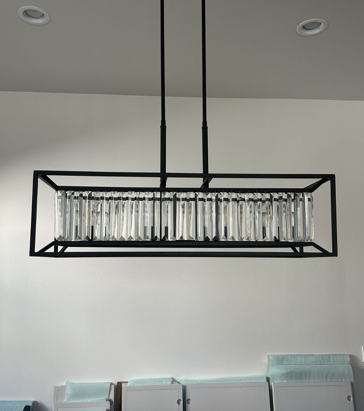 Black Metal Pendant Chandelier
