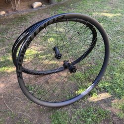NEW Bontrager LINE 30 Carbon 29” Wheelset XD