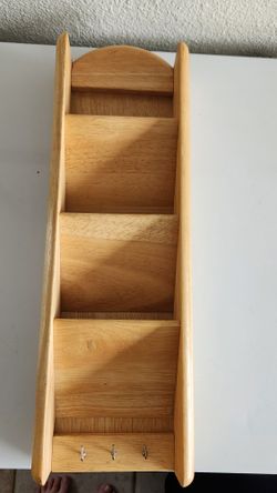 Hanging Mail Organizer + Key Holder