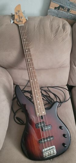 Yamaha Bass Guittar