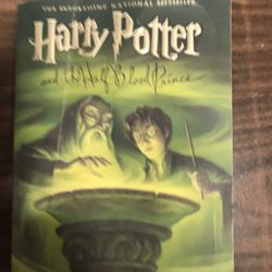 Lots Of 4 Harry Potter softcover books