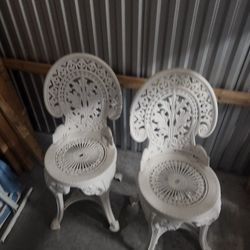 Lightweight Decorative Chairs 