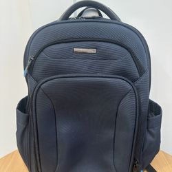 Samsonite waterproof backpack with laptop compartment like new