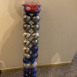 Christmas Ornaments Set – 26 Pieces