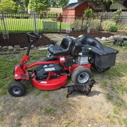 Snapper 28" Gas Riding Lawn Mower
