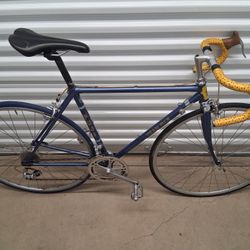 Vintage 1984 Team Fuji Racing Road Bike • Steel 50cm • 700c • + 4 Xtra Wheels 🚲
