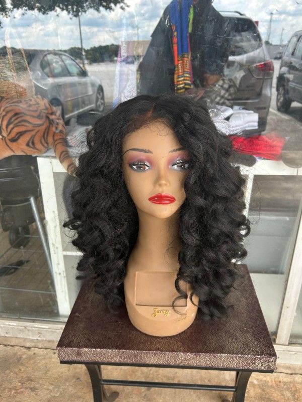 Kinky curly wig