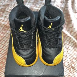 Toddler Jordan 12 Retro Black University Gold