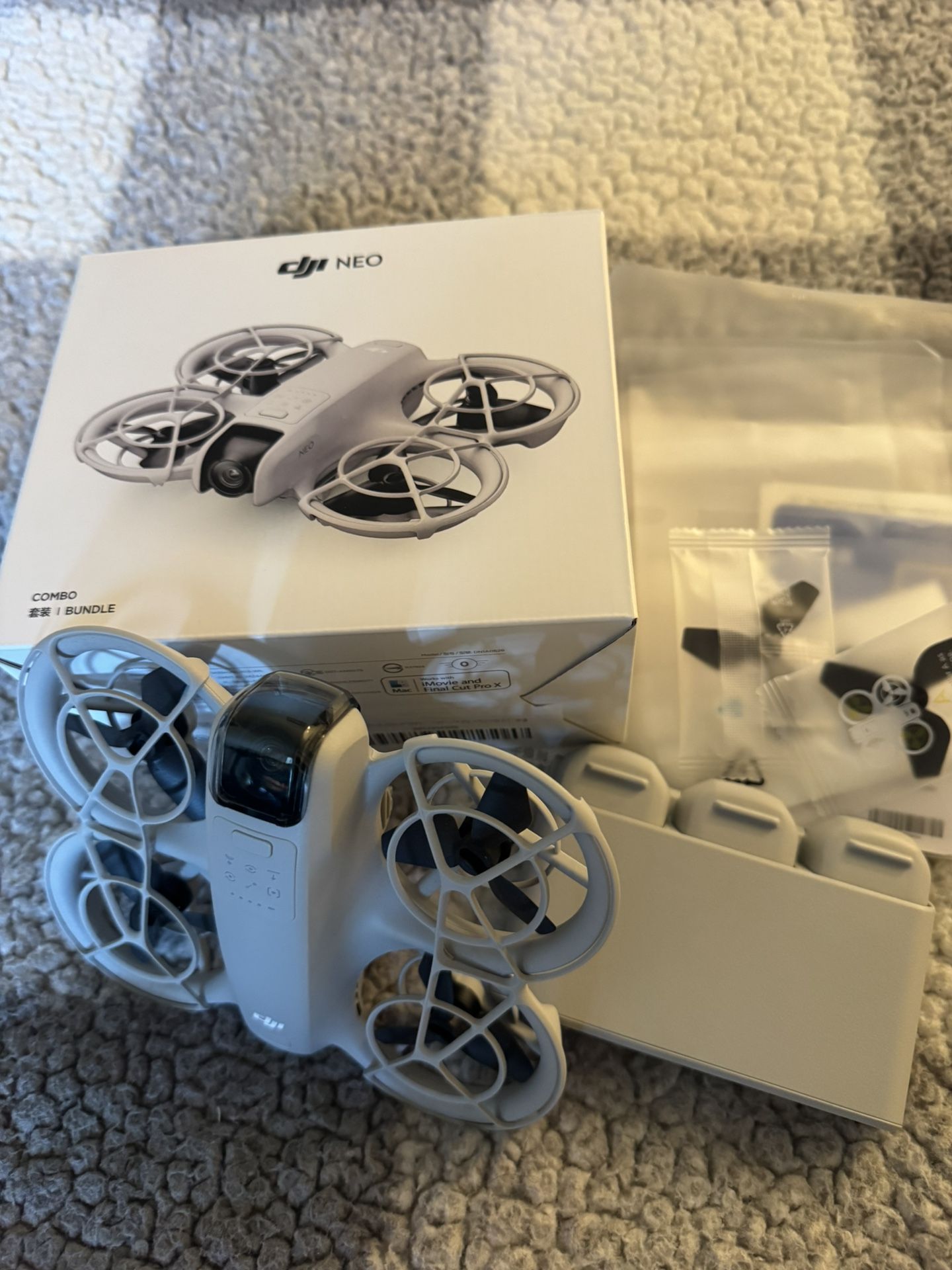 DJI NEO W/ 3 Batteries 