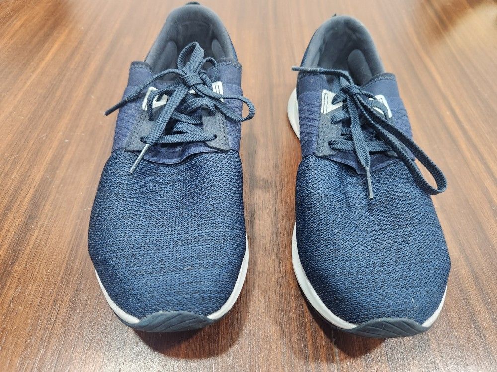 Womens New Balance - Size 7