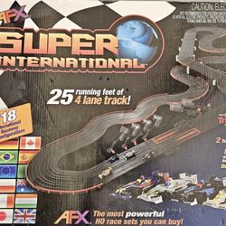 AFX International Raceway Slot Car Set 4 Lanes Complete & In Mint Condition 