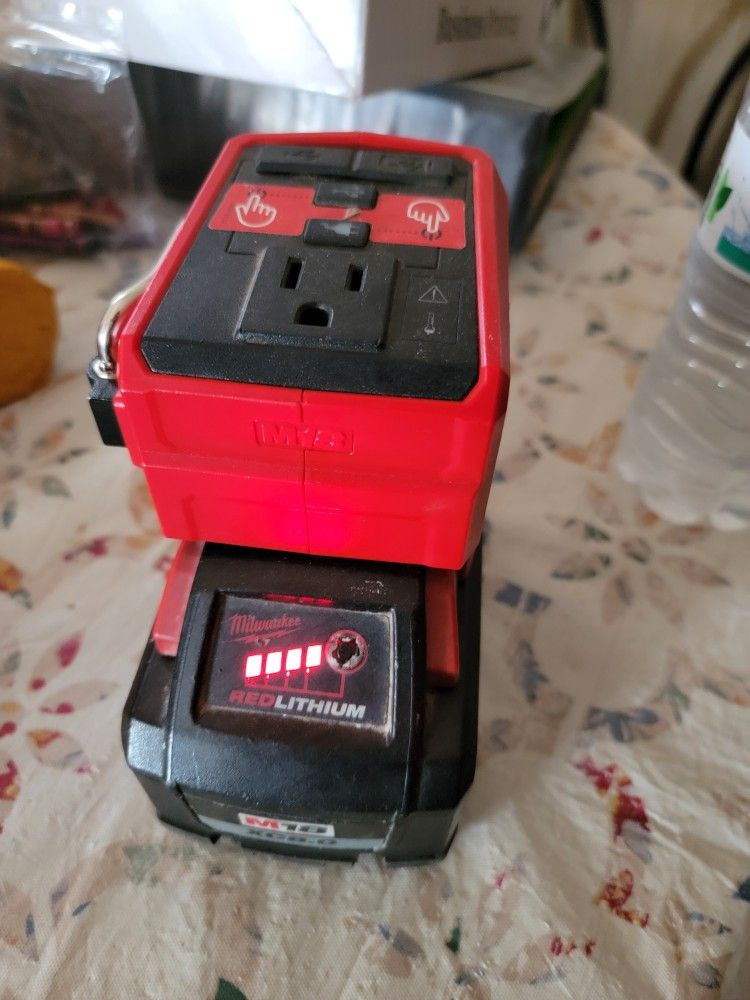 Milwaukee M18 Red Lithium 8.0 Battery + Top Off