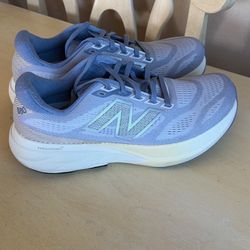 New Balance 880 Running Women’s Size 8.5 