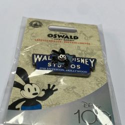 Disney 100 Oswald The Lucky Rabbit Limited Release Cast Member Exclusive Disneyland Pin Hyperion Hollywood Studios