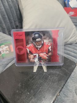 Tevin Coleman  Regal Rookie Crown Royale Die-cut Red Football Card 
