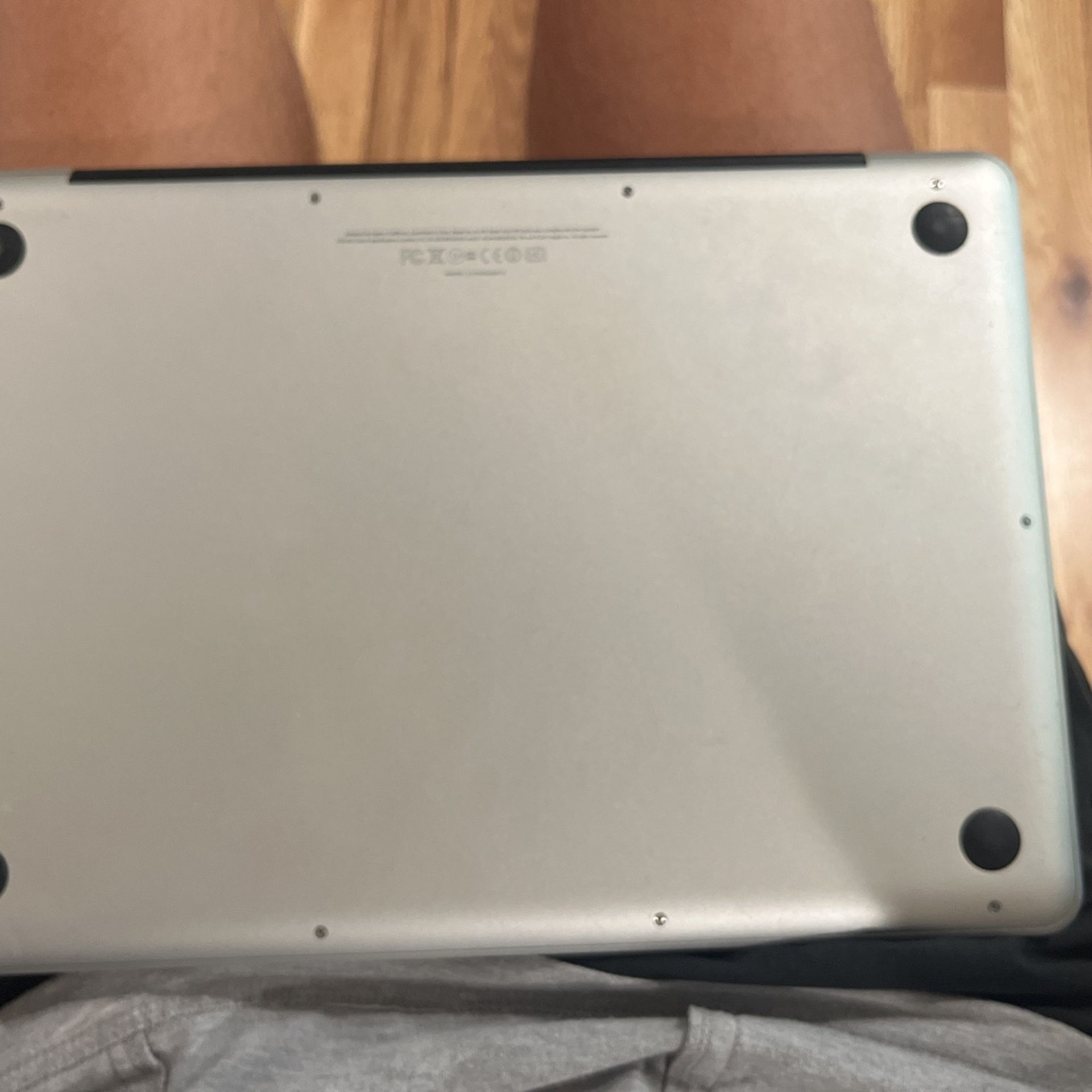 MacBook Pro 500gb Older Model. Works 100 Percent Needs A Power Cord $125 OBO