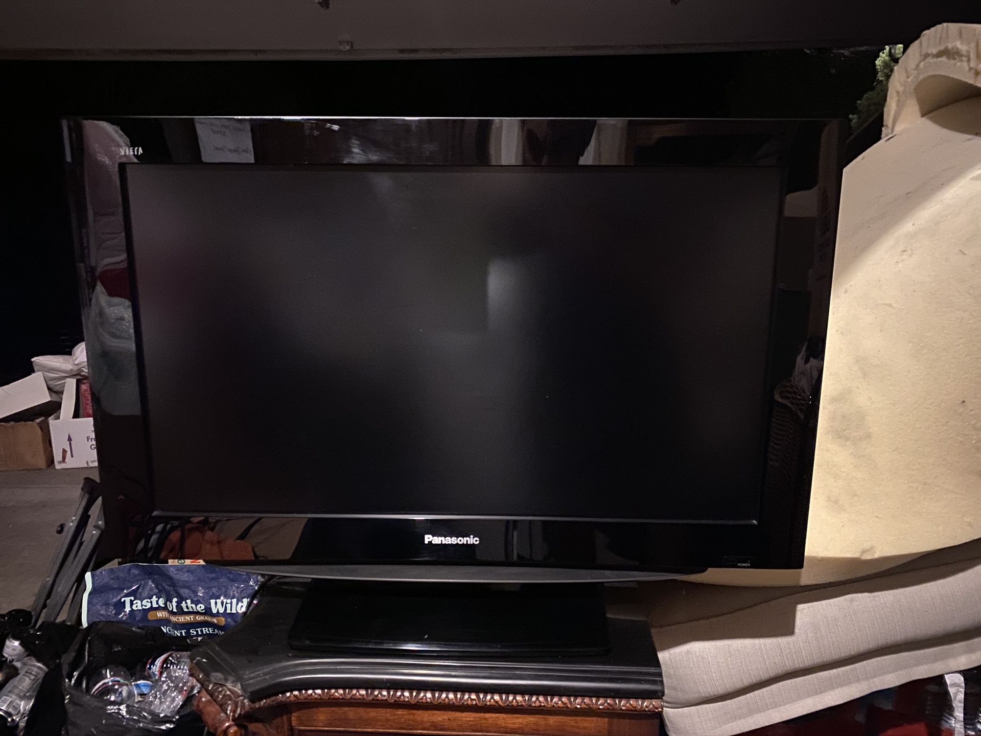 32 inch Panasonic flat screen TV