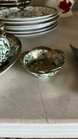 Vintage Chinese Dinner Set