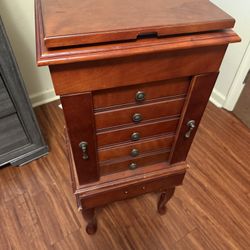 Jewelry Chest